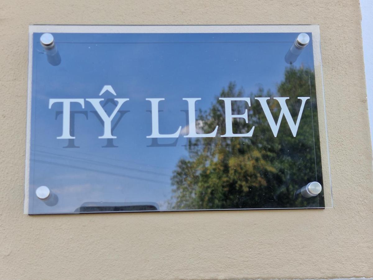 Ty Llew Hotel Llandysilio Exterior foto